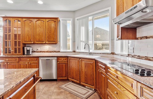 Popkum House | 7 BR House With Pool & Hot Tub Near Harrison