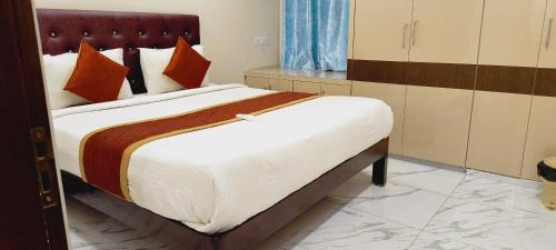 Tirupati Apartment | 7 HILL's PRESTIGE
