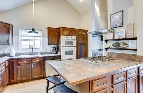 East Ridge House | 7 Mi to Dtwn Family Retreat in Chattanooga