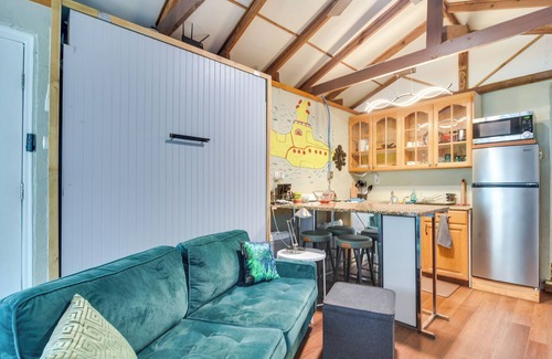 Sun Bay South Apartment | 7 Mi to Dtwn: Studio w/Screened Porch in Tampa