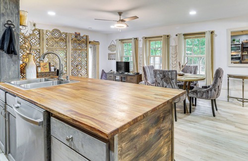 Harbinger Apartment | 7 Mi to Kitty Hawk Pier & Beach: Studio w/Patio!