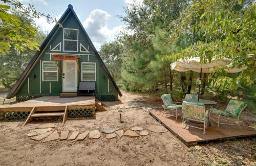 Tyler Apartment | 7 Mi to Tyler State Park A-Game Cabin