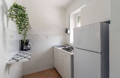 Brulo House | 7 persons, only 400m from Brulo beach, 3 bedrooms, 2 bathrooms and garden.