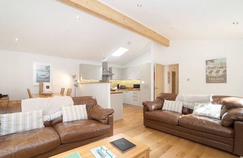 Looe Cottage | 7 Streamside