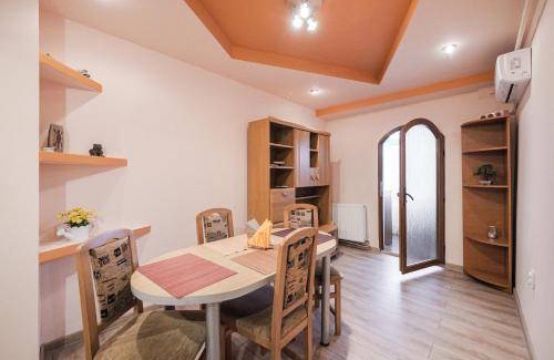 Curtea De Arges Apartment | 70 m² Apartment ∙ 1 bedroom ∙ 4 guests
