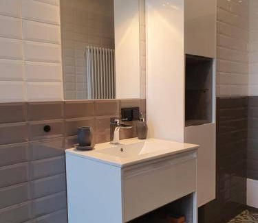 Katowice Apartment | 70 m² Apartment ∙ 2 bedrooms ∙ 5 guests