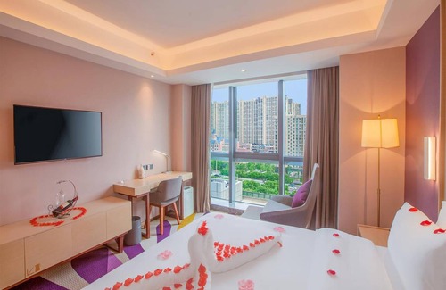 Yue Lu Hotel | 70 m² Hotel ∙ 3 guests