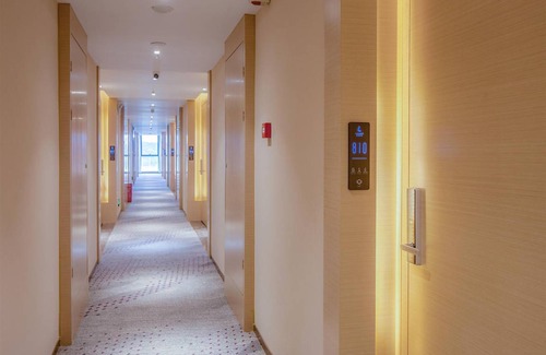 Yue Lu Hotel | 70 m² Hotel ∙ 3 guests
