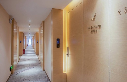 Yue Lu Hotel | 70 m² Hotel ∙ 3 guests
