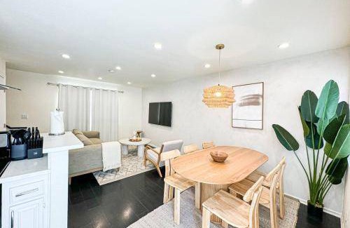 Burbank House | 70 m² House ∙ 2 bedrooms ∙ 4 guests