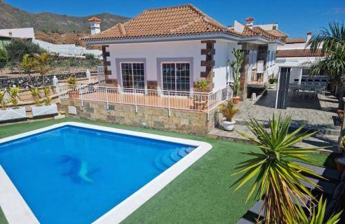 Buzanada Villa | 700 m² Villa ∙ 4 bedrooms ∙ 11 guests