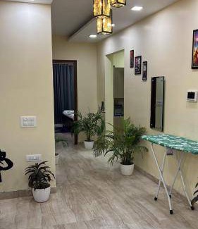 DLF Phase 5 House | 7000 m² House ∙ 3 bedrooms ∙ 7 guests