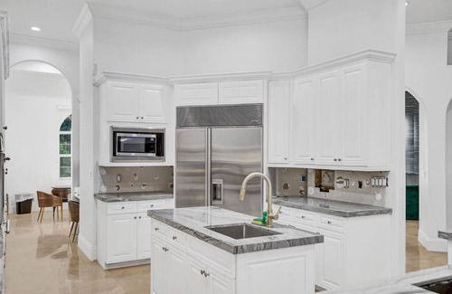 Davie House | 7000sf Mansion/Gameroom/Theater/Heated Pool