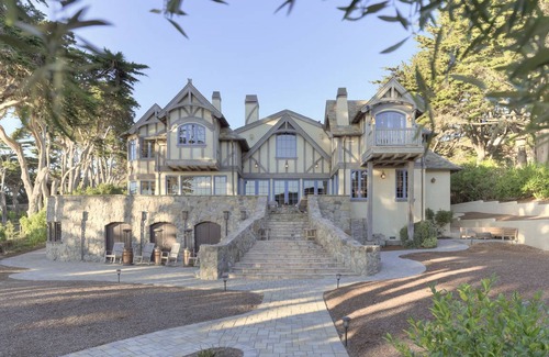 Carmel Highlands House | 706 m² House ∙ 9 bedrooms ∙ 20 guests