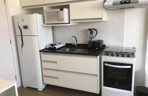 Reboucas Apartment | 709- Apartamento Decorado Encantador, mobiliado, amplo, cozinha completa, Excelente localização no Rebouças