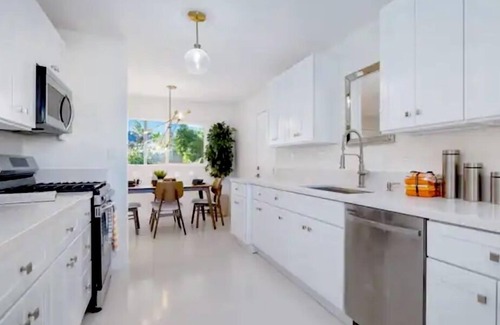 Cathedral City Cove House | 70’s Style, Private Pool and Yard, Dogs Ok! Close to restaurants and shopping!