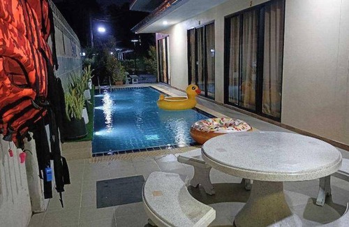 Chakphong Villa | 71 m² Villa ∙ 4 bedrooms ∙ 12 guests