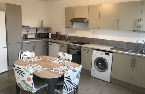 Courrieres Cabin | 73 m2 duplex house furnished 2 bed/2-5 persons/triangle Lille Arras Lens