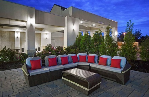 Hasbrouck Heights Hotel | 74 m² Hotel ∙ 127 guests
