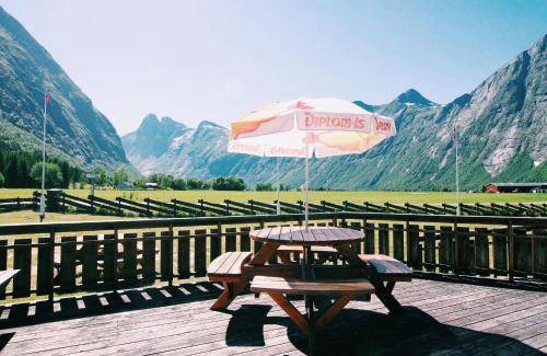 Andalsnes Resort | 74 m² Resort ∙ 2 bedrooms ∙ 5 guests