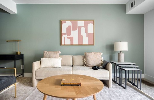 Sharon Heights Apartment | 75 m² Apartment ∙ 1 bedroom ∙ 2 guests