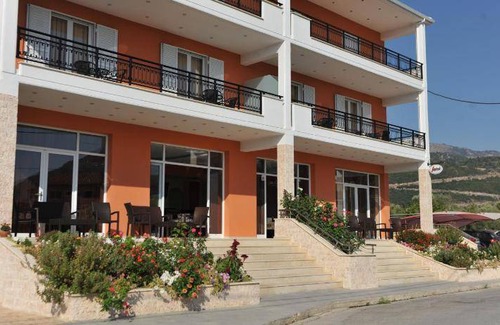 Yenion Apartment | 75 mΒ² Apartment β 127 guests