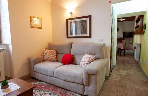 Catabbio House | 75 m² House ∙ 2 bedrooms ∙ 4 guests
