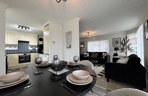 Hethel House | 75 m² House ∙ 2 bedrooms ∙ 4 guests