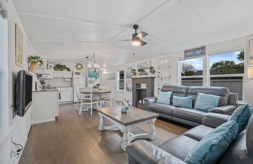 Lake Dallas House | 78 m² House ∙ 2 bedrooms ∙ 4 guests
