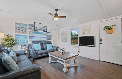 Lake Dallas House | 78 m² House ∙ 2 bedrooms ∙ 4 guests