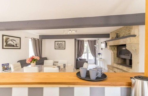 Montaigu-la-Brisette Cottage | 79 m² Cabin ∙ 2 bedrooms ∙ 5 guests