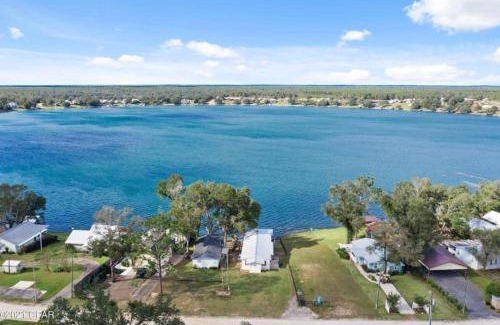 Thomas Drive House | 79 m² House ∙ 2 bedrooms ∙ 8 guests
