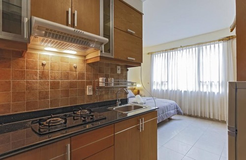 Ben Nghe Hotel | 7S Home Central Hotel