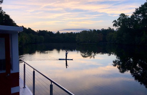 Louisa House | 8 Acre Private Lake w/Island, & 4 Unique Rentals!