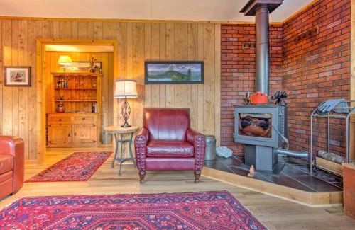 Spruce Pine House | 8 Acres and Hiking Trails Little Switzerland Escape