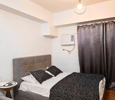 Barangay 670 Apartment | 8 Adriatico Condo near US Embassy