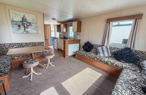 Louth House | 8 berth caravan with decking at Sunnydale in Lincolnshire ref 35087S