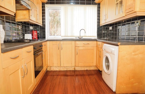 Chorlton-on-Medlock House | 8 Guest Modern Home By O2 Apollo & Ethiad Stadium
