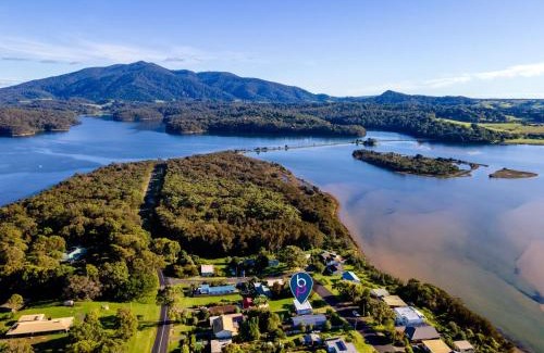 Wallaga Lake House | 8 Lakeview Drive