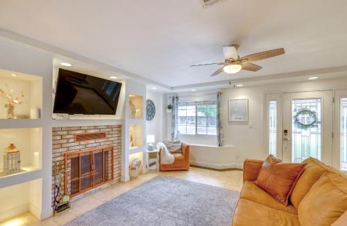Alhambra House | 8 Mi to Dtwn Pet-Friendly Phoenix Home!