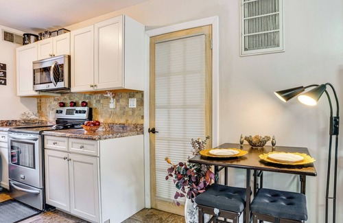 Alden Manor Apartment | 8 Mi to Long Beach: Cozy Apt w/Fenced Yard!
