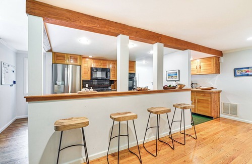 Housatonic House | 8 Mi to Tanglewood & Butternut Ski: Spacious Home!