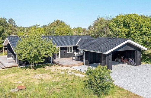 Tversted Apartment | 8 person holiday home in Bindslev