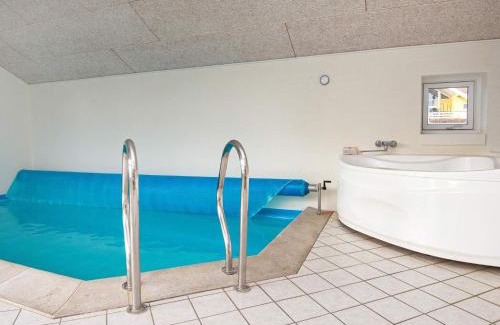 Hejlsminde Strand House | 8 person holiday home in Hejls