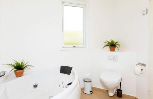 Nr. Lyngby House | 8 person holiday home in Løkken