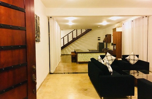 Thalawatugoda Villa | 8 Plus Villa