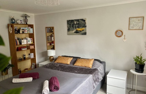 Leith Apartment | 80 m² Apartment ∙ 2 bedrooms ∙ 4 guests