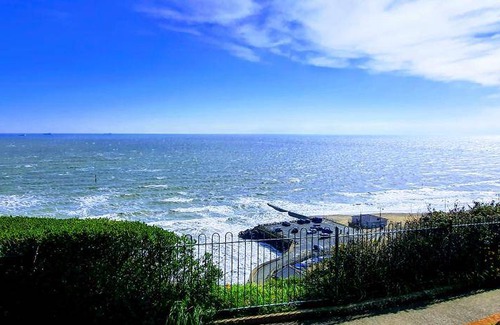 Shanklin Apartment | 80 m² Apartment ∙ 3 bedrooms ∙ 6 guests