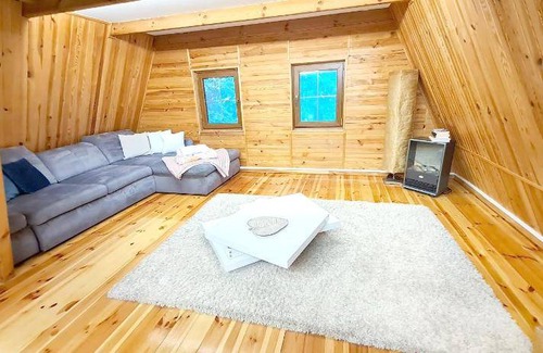 Lutomiersk House | 80 m² House ∙ 2 bedrooms ∙ 6 guests
