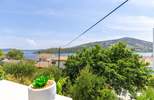 Vinisce House | 80 m² House ∙ 3 bedrooms ∙ 5 guests